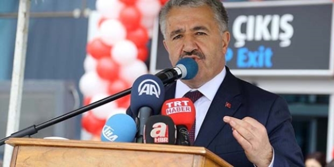Bakan Arslan: Karahan Tüneli'nden araç geçişleri başladı