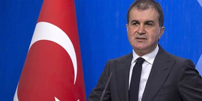 'Ana akım siyasiler de aşırı sağın söylemlerine itibar ettiler'