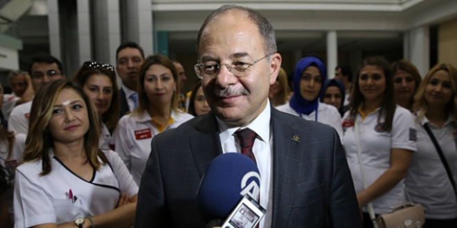 'Sağlıkçıların özlük hakları için gayret edeceğim'