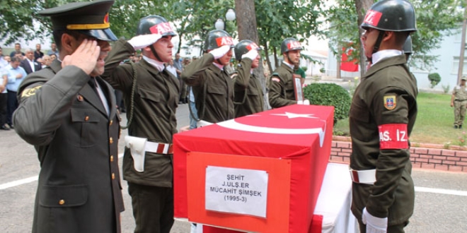 Şehit jandarma er Şimşek son yolculuğa uğurlandı