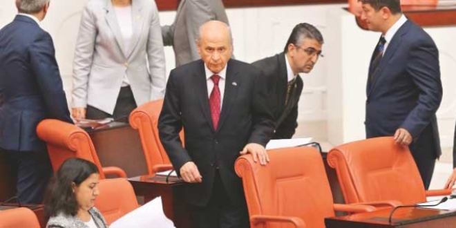 MHP'den 'Kumpas kitapçığı'