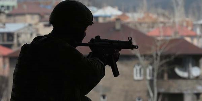 Hakkari'de iki terörist etkisiz hale getirildi