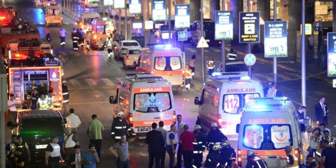 Polis vurup yaralamış ama terörist bombayı patlatmış