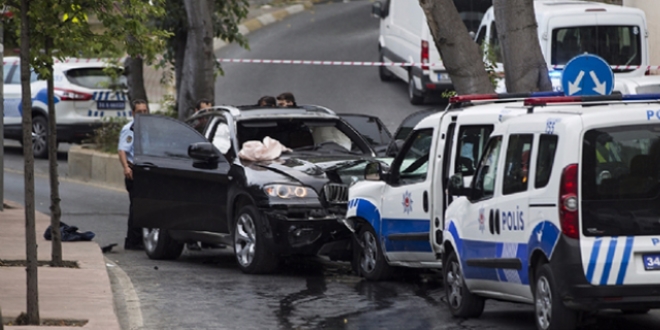 İstanbul'da polise silahlı saldırı: 1 polis yaralı