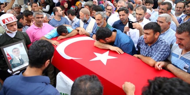 Şehit Uzman Çavuş Şare, Sakarya'da toprağa verildi
