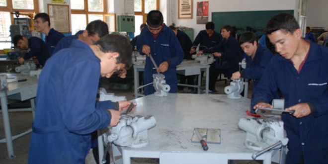 Meslek lisesi öğrencisine ayda 150 TL burs