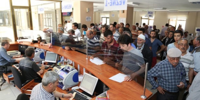 3 milyon memur, zammını bayram sonu alacak