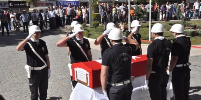Kazada ölen Daire Başkanı Elazığ'da toprağa verildi