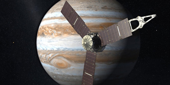 Juno, J�piter'e do�ru ilerliyor