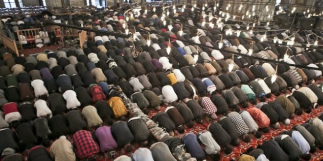 Bayram namazı sonrası bakanların mesajları