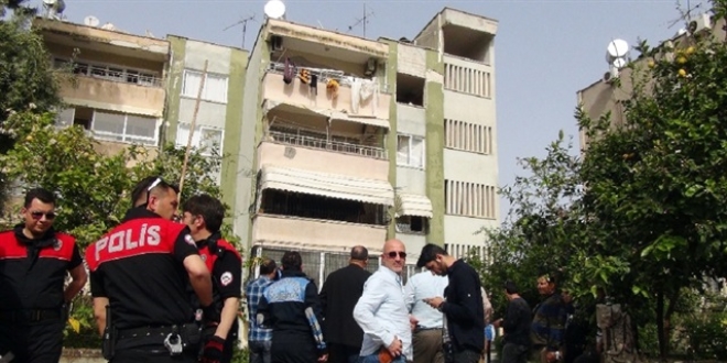 Reyhanlı'da bir evde patlama oldu