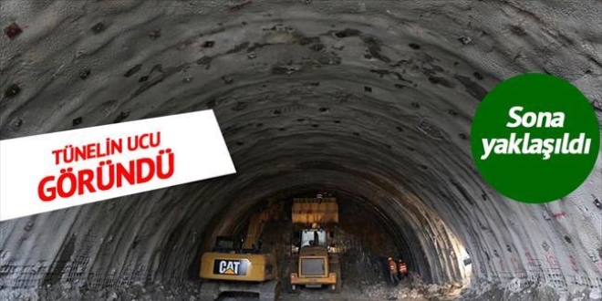 Ovit Tüneli'nde ışığa doğru yaklaşılıyor