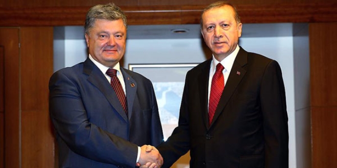 Erdoğan, Ukrayna Devlet Başkanı Poroşenko ile görüştü