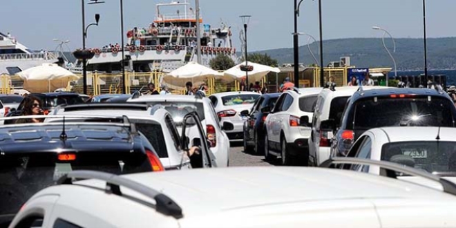 Tatilciler dönüş yolunda