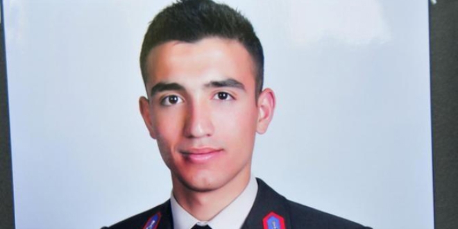 Mardin'de şehit olan Astsubay'ın babaocağına ateş düştü