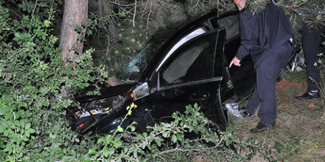 Kastamonu'da 2 araç aynı noktadan peş peşe tarlaya uçtu