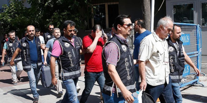 FETÖ'cü 5 subay, aynı anda hastalandı