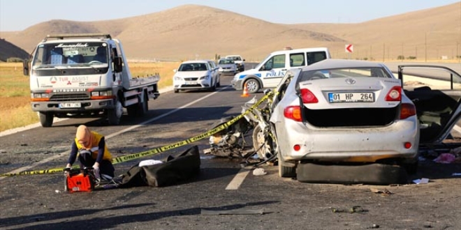 Karaman'da trafik kazas: 2 l, 6 yaral