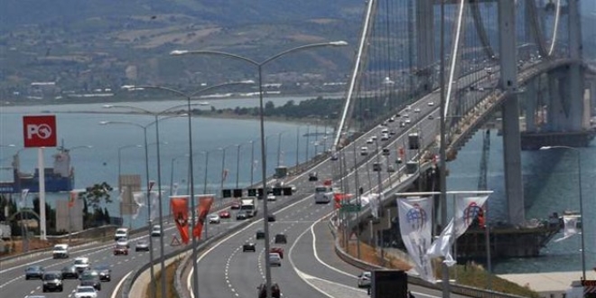 Osmangazi Köprüsü'nden ücretli geçişler başladı