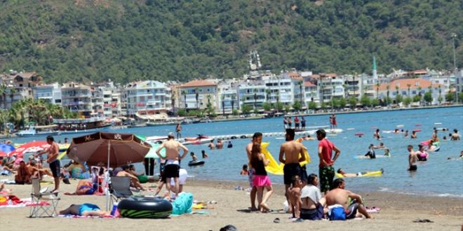 'Marmaris nüfusunun 7 katı misafiri ağırladı'