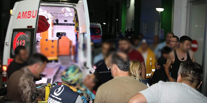 Giresun'daki polis aracına silahlı saldırı sonrası patlama