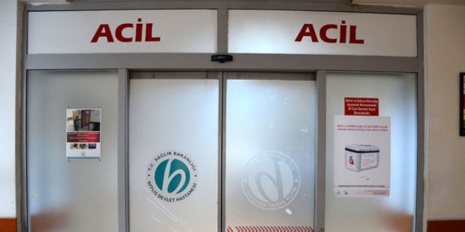 Kız bakılan acil servis doldu, taştı