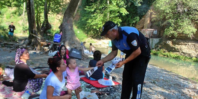 Polisten bo�ulmalara kar�� bro��rl� uyar�