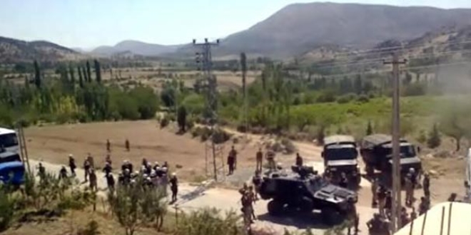 Kahramanmara�'ta su gerginli�i: 4 asker yaral�