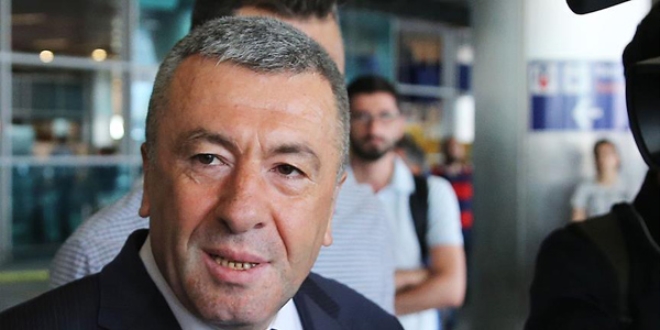 �stanbul Emniyet M�d�r�'nden darbe giri�imcisine uyar�