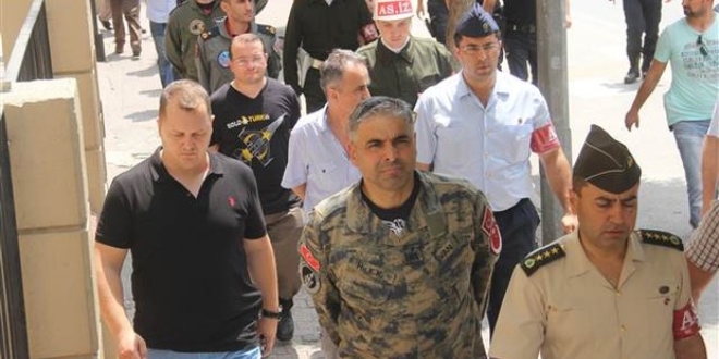İncirlik Üssü'nün Türk komutanı tutuklandı