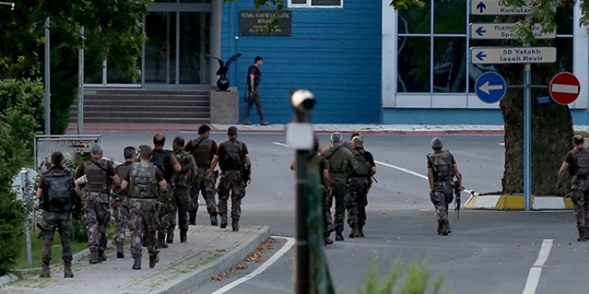 Özel harekat polisleri, Hava Harp Okuluna girdi