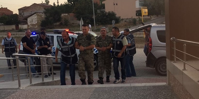 Emniyeti arayıp, 'sıkıyönetim komutanıyım' diyen general tutuklandı