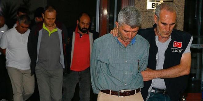 112 general ve amiral gözaltına alındı