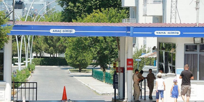 Donanma Komutanlığı'nda arama yapılıyor