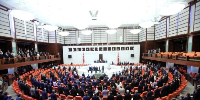 TBMM'de dün yeni bir saldırı heyecanı yaşandı