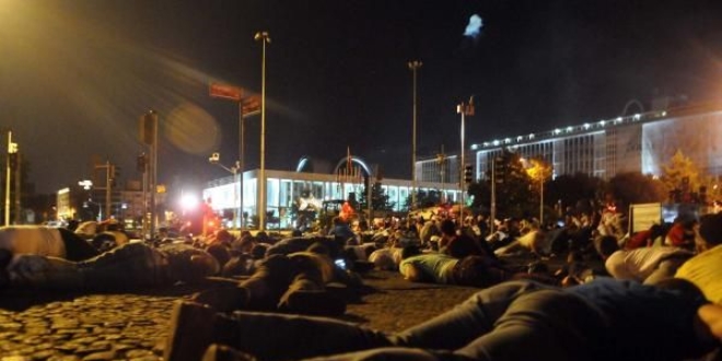 'Bir komutan, vatandaşın kafasını onlarca kez arabaya vurdu'