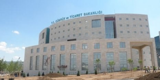 Gümrük'te 176 personel açığa alındı