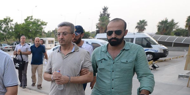 Antalya'da Garnizon Komutan Tugeneral Kaya tutukland