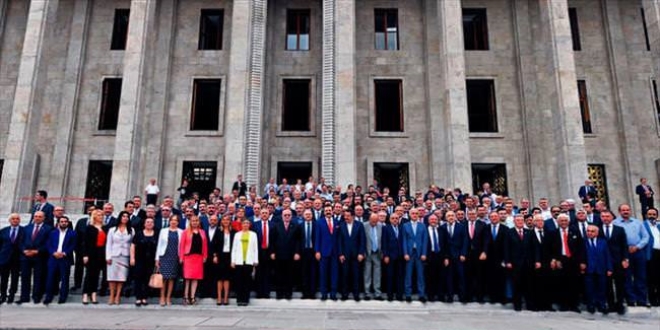 538 STK'dan demokrasi nöbeti
