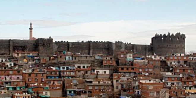 'Paralel yap� G�neydo�u'da kaos ��karmak istedi'