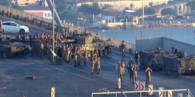 Boğaziçi Köprüsü'ndeki 22 er tekrar tutuklandı