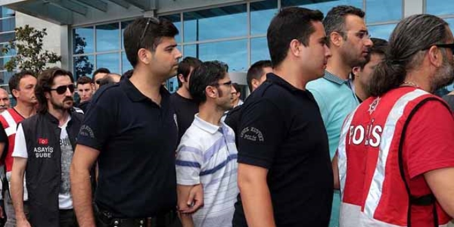 102 yarg mensubu daha Ankara Cumhuriyet Basavclna sevk edildi