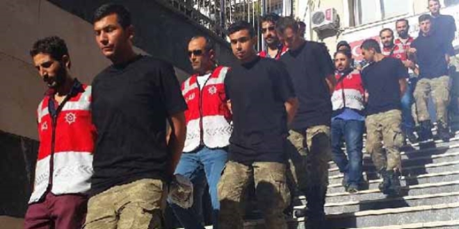 Konya'da rütbelilerinde bulunduğu 16 asker adliyeye sevk edildi