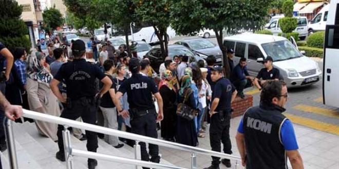Edirne'de 75 emniyet personeli görevinden uzaklaştırıldı
