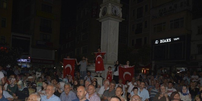 Uykusuz kalınır ama vatansız asla kalınmaz