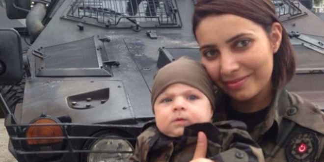 Şehit yakınlarına acı haberi veren polis de şehit oldu