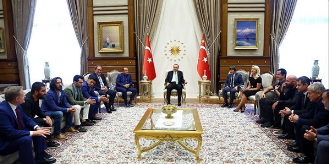 Erdoğan, sanat ve spor camiasından isimleri kabul etti