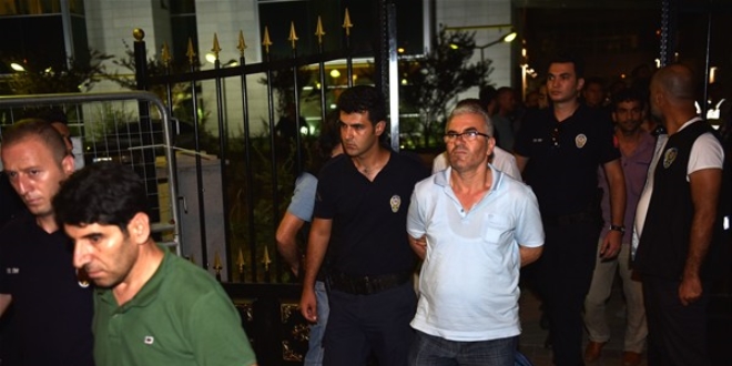 Karaman'da adliyeye sevk edilen 12 zanldan 9'u tutukland