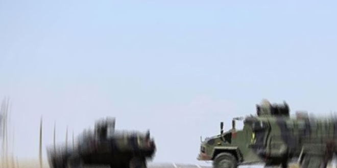 PKK'lı teröristlerin bomba yüklü kamyoneti imha edildi