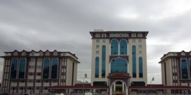 Turgut Özal ve İpek üniversitelerine polis ekipleri gönderildi